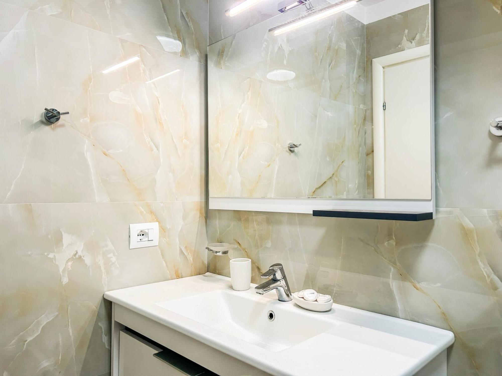 Costante 614 Daire Dıraç Dış mekan fotoğraf